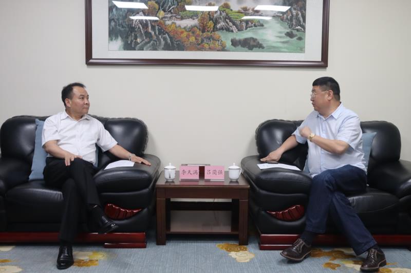 李天滿(mǎn)會(huì)見(jiàn)四川大學(xué)全球創(chuàng)聯(lián)常務(wù)副會(huì)長(zhǎng)、四川會(huì)長(zhǎng)呂藺強(qiáng)一行